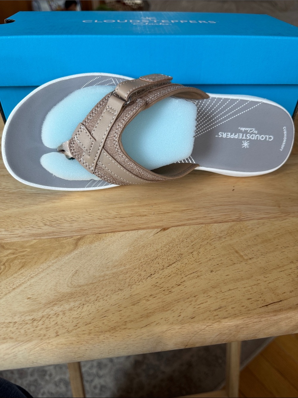 Cloudsteppers by Clarks Rose Gold Metallic Thong Sandal for Kids